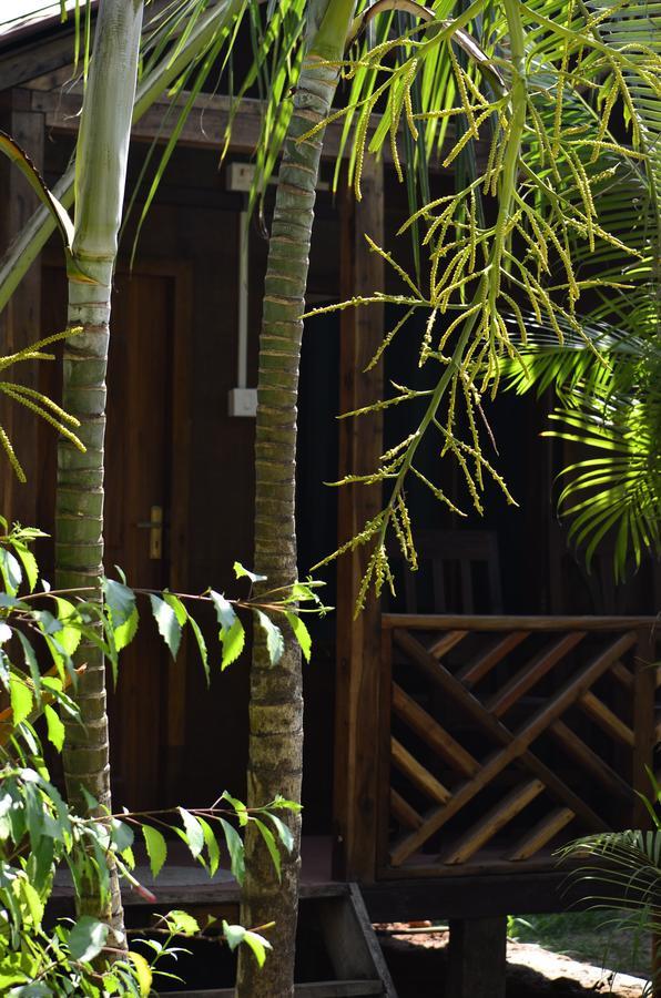 Sea Bird Beach Cafe & Cottages Morjim Exterior foto