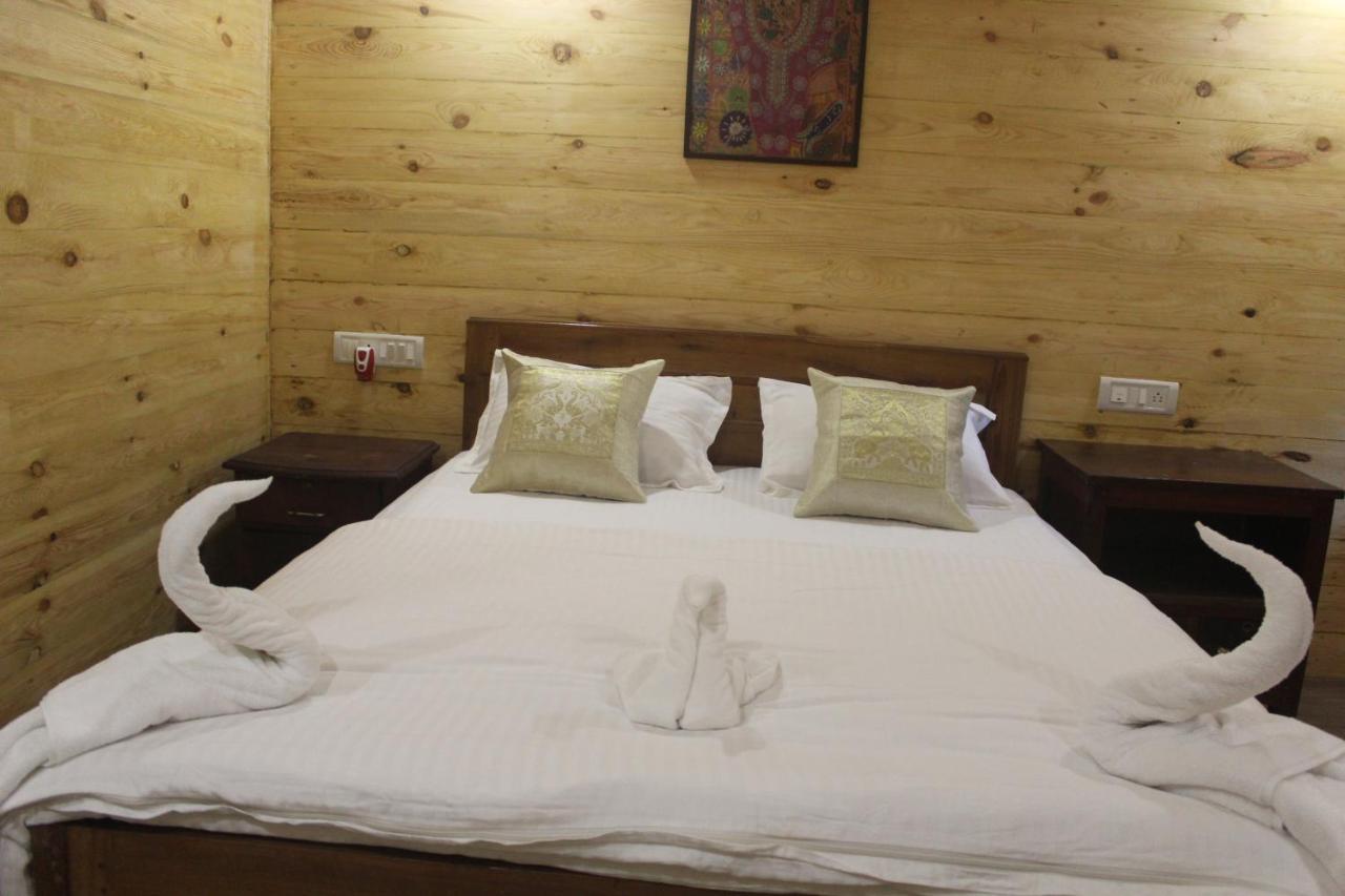 Sea Bird Beach Cafe & Cottages Morjim Exterior foto